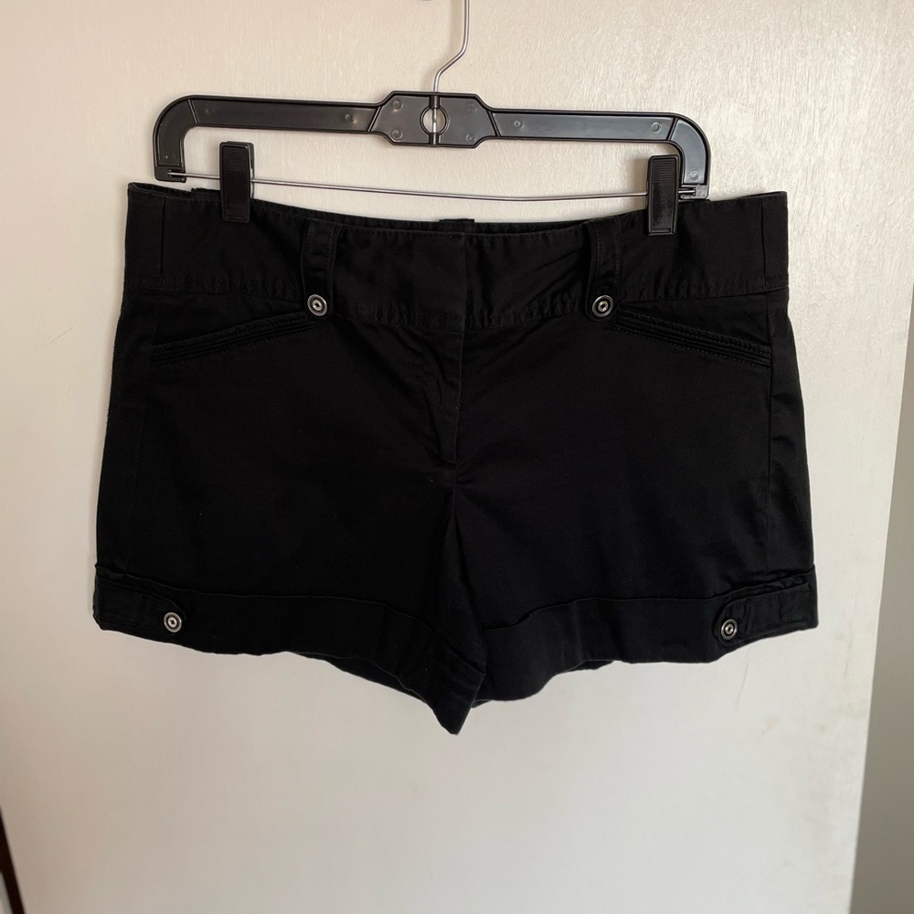 White House Black Market Cargo Shorts - Size 10 - Picture 3 of 15